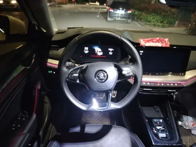 Skoda Octavia 2022, 80000 км, за 93465.28 CNY - фото 11