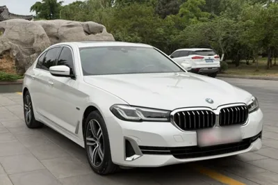 BMW 5 Series New Energy 2022, 36400 км, за 230344.11 CNY - фото 13