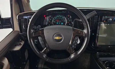 Chevrolet Express Van 2018, 55387 км, за 33500000 KRW - фото 14