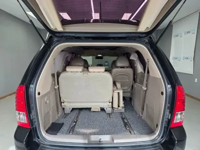 Kia Canival 2014, 227646 км, за 4900000 KRW - фото 20