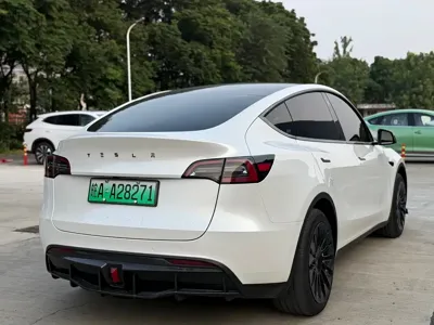Tesla Model Y 2023, 57000 км, за 139800 CNY - фото 11