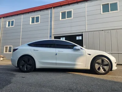 Tesla Model 3 2020, 78600 км, за 24550000 KRW