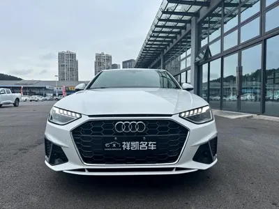 Audi A4L 2023, 51000 км, за 146800 CNY