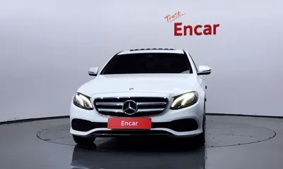 Mercedes-Benz E-Class 2019, 101648 км, за 17990000 KRW