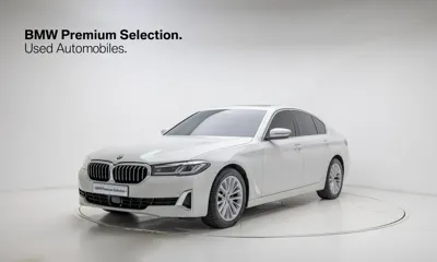 BMW 5-Series · 2022 год