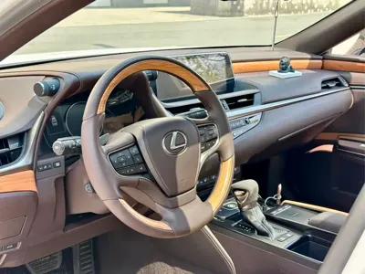 Lexus ES 2020, 117000 км, за 179800 CNY - фото 9