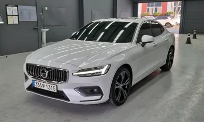 Volvo S60 · 2021 год