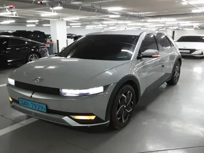 Hyundai Ioniq5 2023, 35410 км, за 7920000 KRW - фото 1