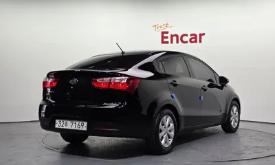 Kia Pride 2014, 146103 км, за 3800000 KRW