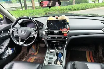 Honda Accord 2018, 112400 км, за 87376.81 CNY - фото 9