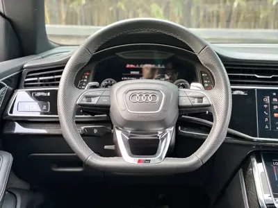Audi Q8 2021, 100000 км, за 325000 CNY - фото 9