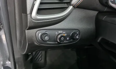 ChevroletGMDaewoo Trax 2018, 138372 км, за 4800000 KRW - фото 18