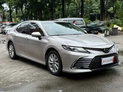 Toyota Camry 2021, 33000 км, за 92800 CNY