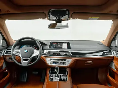 BMW 7 Series 2019, 89000 км, за 325000 CNY