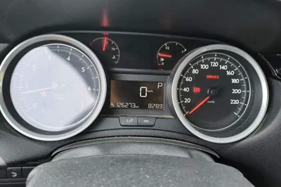 Peugeot 408 2015, 126200 км, за 30237.37 CNY - фото 8