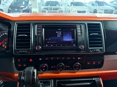 Volkswagen Multivan 2017, 90000 км, за 98800 CNY - фото 19