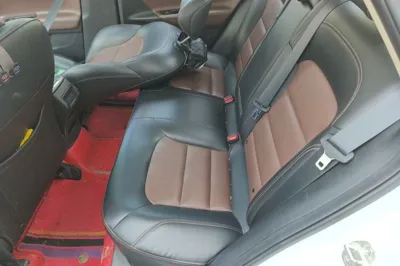 Geely Auto Emgrand GL 2019, 92400 км, за 40245.84 CNY - фото 20