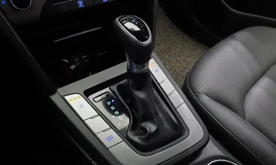 Hyundai Avante 2017, 129630 км, за 8000000 KRW - фото 9