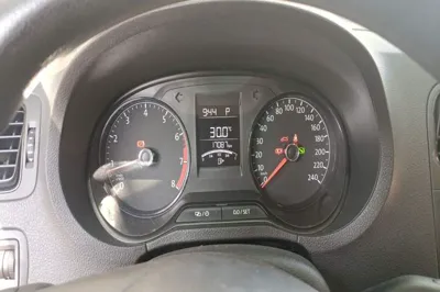 Volkswagen Polo 2016, 17000 км, за 40914.95 CNY - фото 11