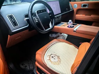 Li Auto Li L8 2025, 44000 км, за 243800 CNY