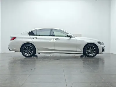 BMW 3 Series 2020, 90200 км, за 123900 CNY - фото 11