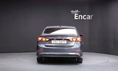 Hyundai Avante 2017, 134813 км, за 8000000 KRW