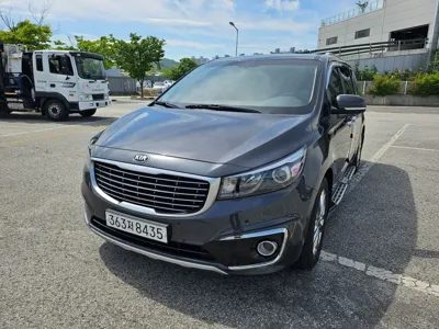 Kia Canival 2016, 105340 км, за 9500000 KRW - фото 1