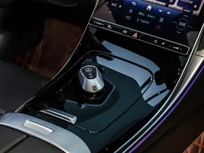Mercedes-Benz C-Class · 2024 год