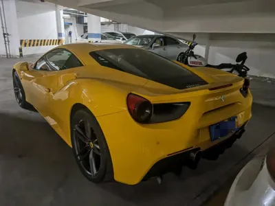 Ferrari 488 2017, 30000 км, за 1598800 CNY