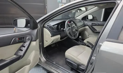 Kia Porte 2011, 67767 км, за 4200000 KRW - фото 10