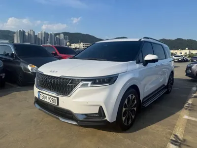 Kia Canival · 2023 год