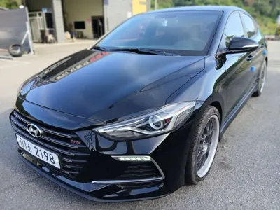 Hyundai Avante 2017, 67000 км, за 8300000 KRW