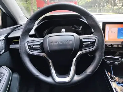 Roewe i5 2023, 26800 км, за 40100 CNY
