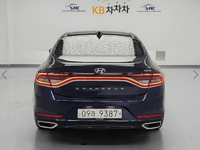 Hyundai Grandeur 2018, 204043 км, за 8490000 KRW - фото 3