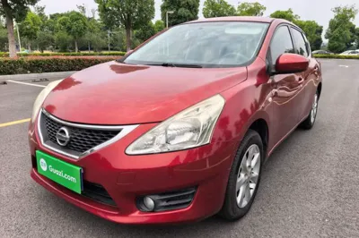 Nissan Tiida · 2011 год