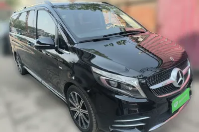 Mercedes-Benz V-Class 2021, 32400 км, за 301189.18 CNY