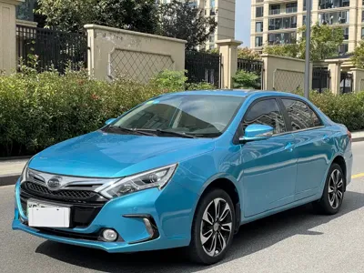 BYD Qin NEV 2016, 88000 км, за 32800 CNY - фото 1