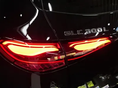 Mercedes-Benz GLC 2025, 12000 км, за 308000 CNY