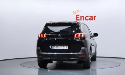 Peugeot 5008 2021, 118458 км, за 16700000 KRW