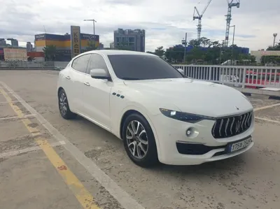 Maserati Levante 2022, 42826 км, за 47800000 KRW