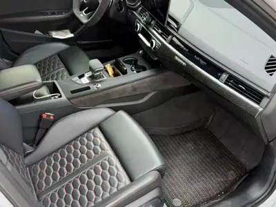 Audi RS 4 2024, 25000 км, за 498000 CNY
