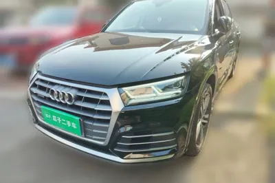 Audi Q5L · 2020 год