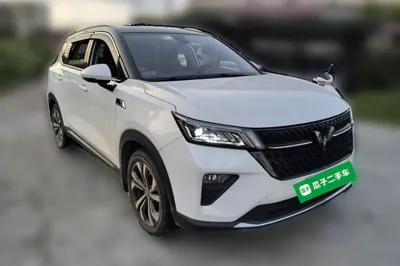 Wuling Asta 2021, 52800 км, за 43047.38 CNY
