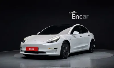 Tesla Model 3 · 2020 год