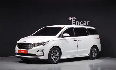 Kia Canival · 2019 год