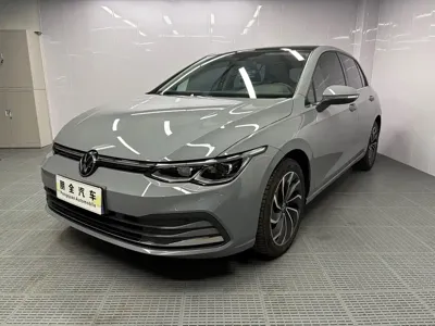 Volkswagen Golf · 2023 год