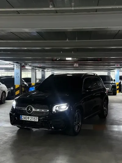 Mercedes-Benz GLB-Class · 2023 год