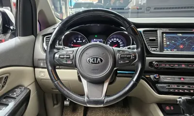 Kia Canival 2016, 177732 км, за 8900000 KRW - фото 15