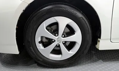 Toyota Prius 2015, 99778 км, за 8700000 KRW - фото 5