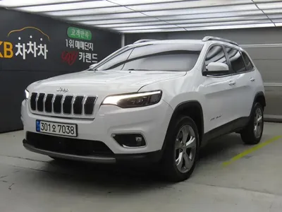 Jeep Cherokee · 2021 год